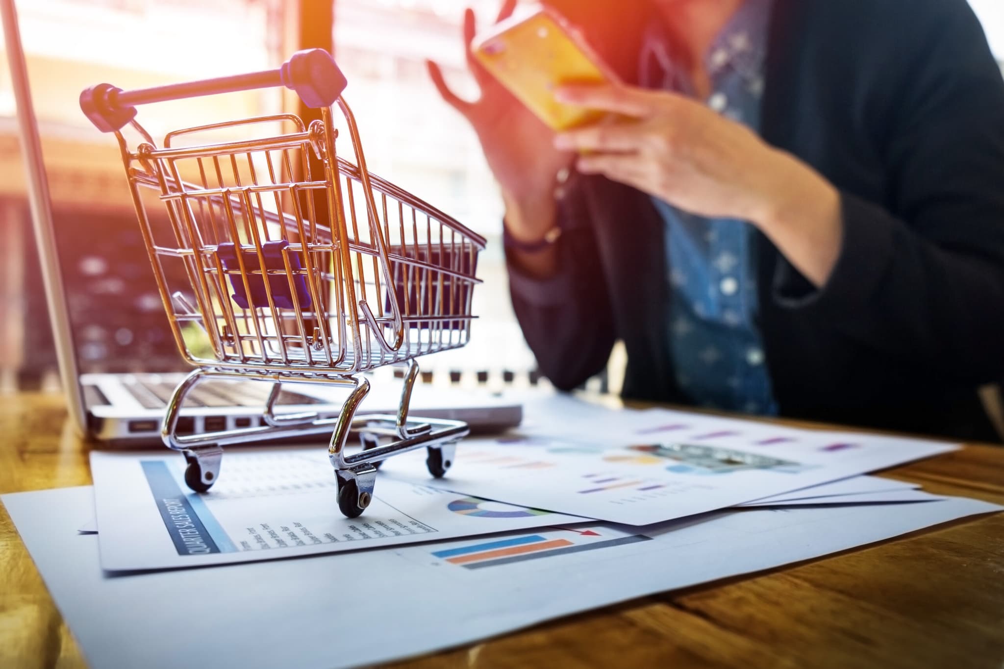 Representational image for the blog about e-commerce challenges